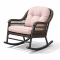 Fauteuil à bascule de terrasse en métal et résine tressée avec coussins en tissu rose - 2026