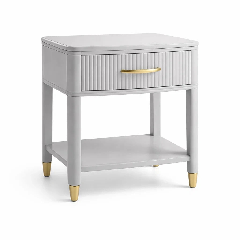 Table de chevet en bois gris doré avec poignées métalliques - 2026