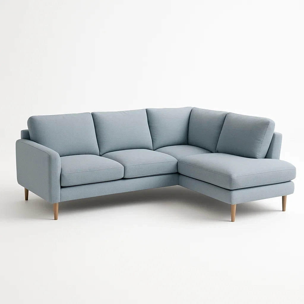 Canapé d'angle en tissu bleu clair avec pieds en chêne - 2026