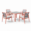 Ensemble de table et chaises carré en aluminium corail avec plateau en verre trempé et 4 chaises - 2026